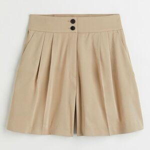 H&M Pleated Front Flowy Wide Leg High Rise Trouser Style Tan Shorts